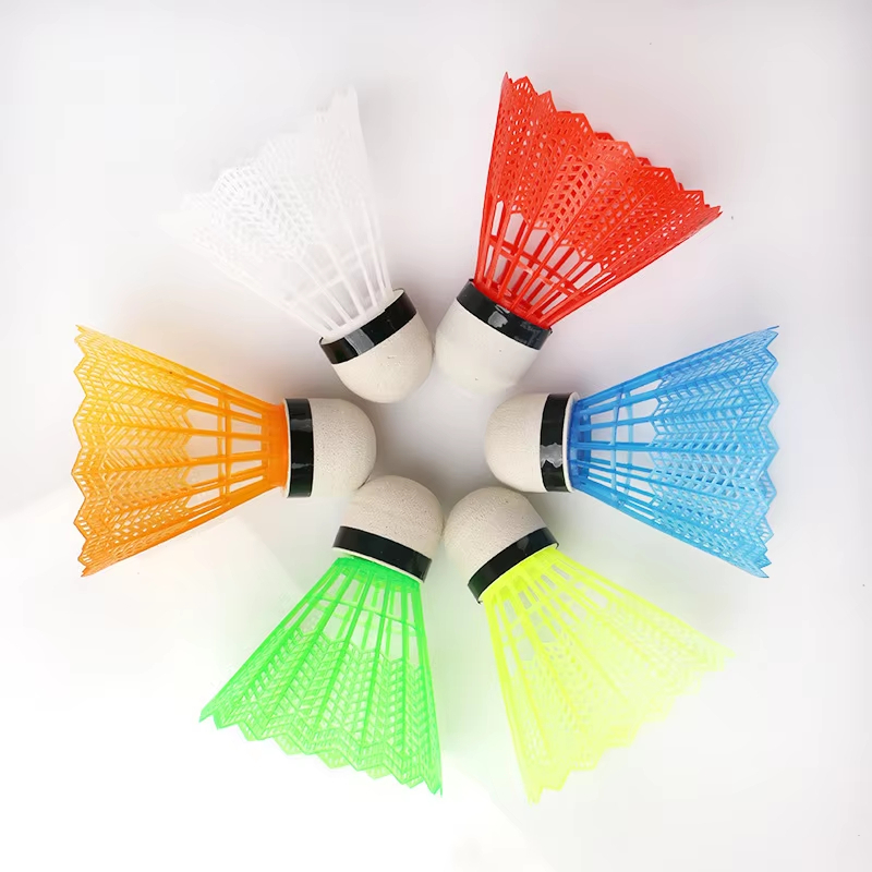 Volants de badminton en plasti - Badminton Nylon Shuttlecock avis et prix
