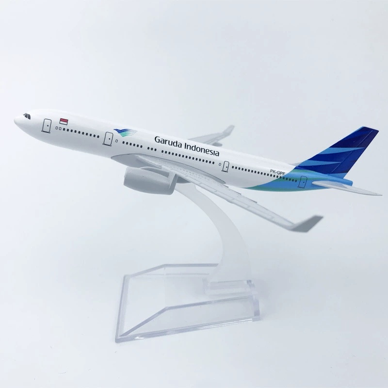 B737 16 cm Air Garuda Indonési - Badminton Indonesia avis et prix