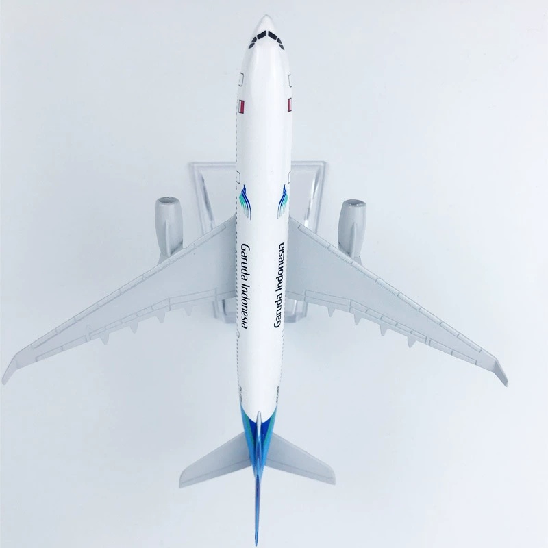 B737 16 cm Air Garuda Indonési - Badminton Indonesia avis et prix